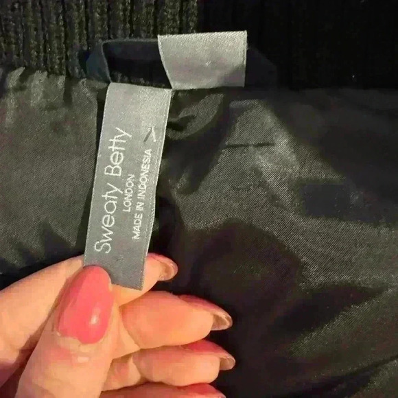 Sweaty Betty Venture Padded Fleece Gilet in Black Vest XS - Picture 4 of 13